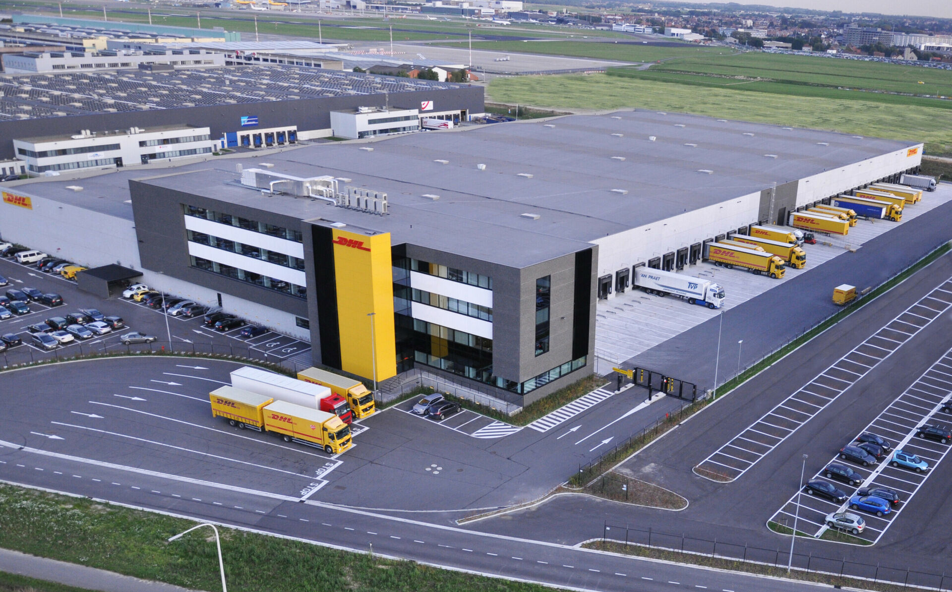P040 BE Machelen Brucargo830 Drone