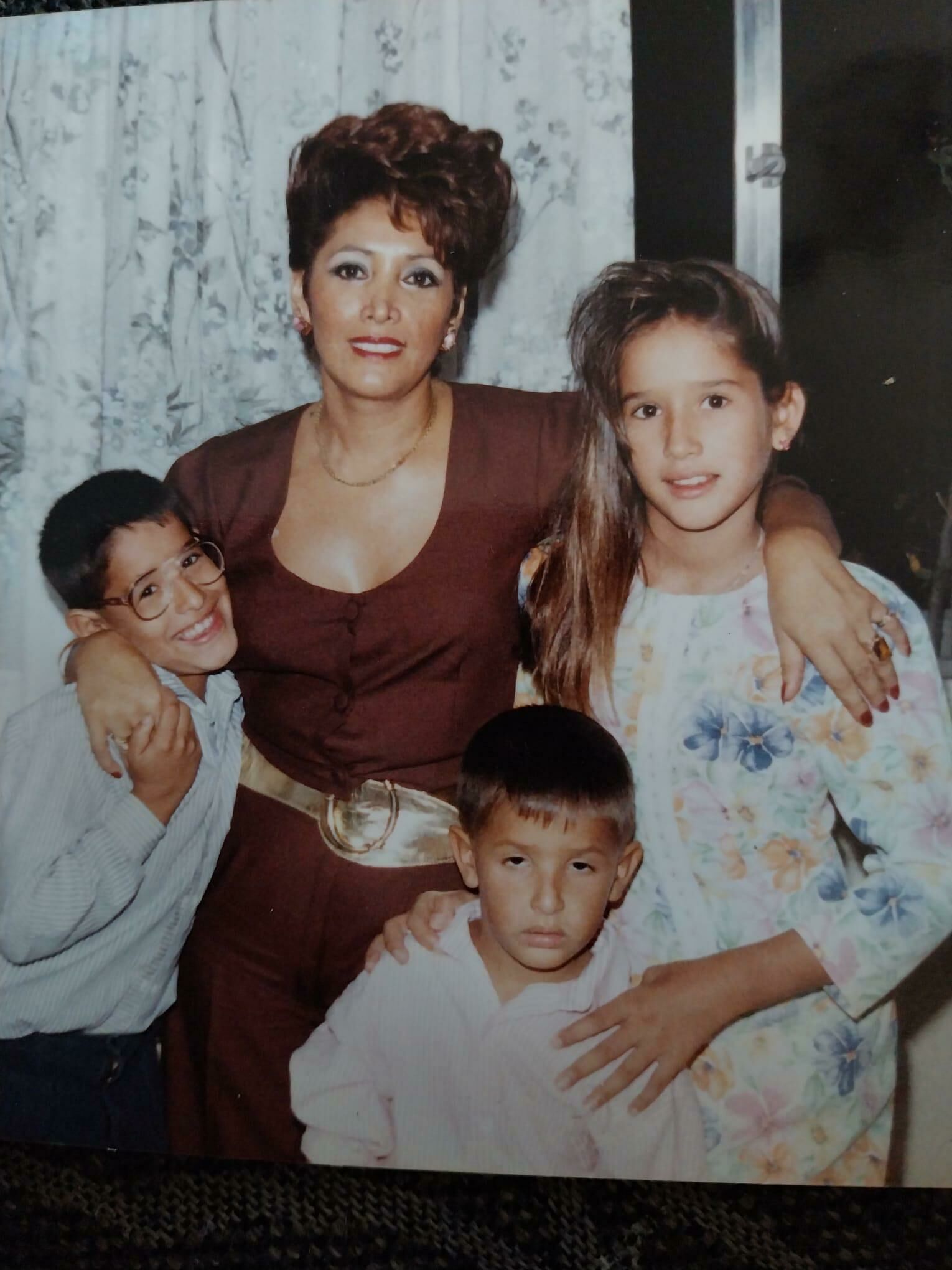 Tiany Kiriloff with her family in Venezuela